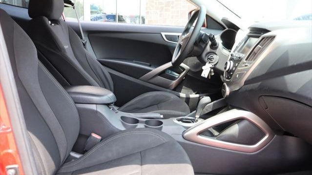 2016 Hyundai VELOSTER Base
