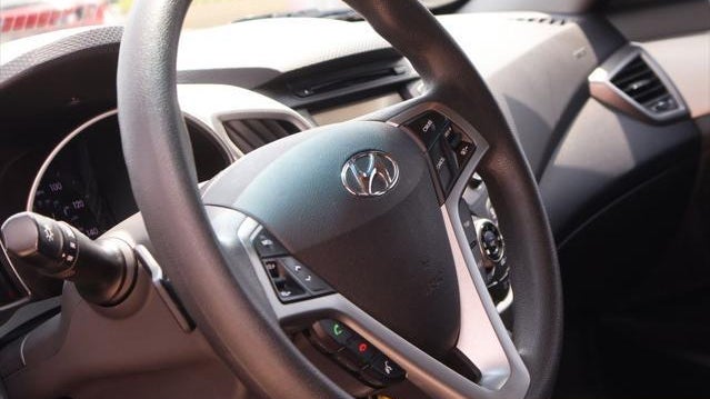 2016 Hyundai VELOSTER Base