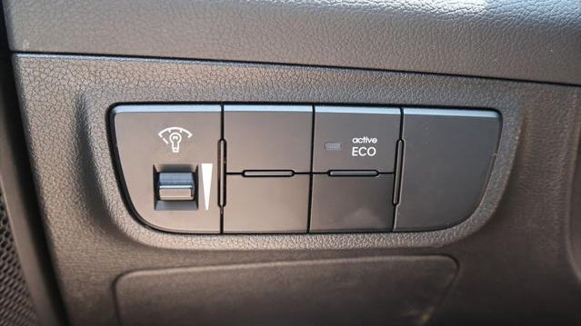 2016 Hyundai VELOSTER Base