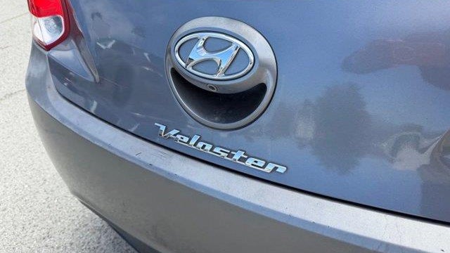 2016 Hyundai VELOSTER Base