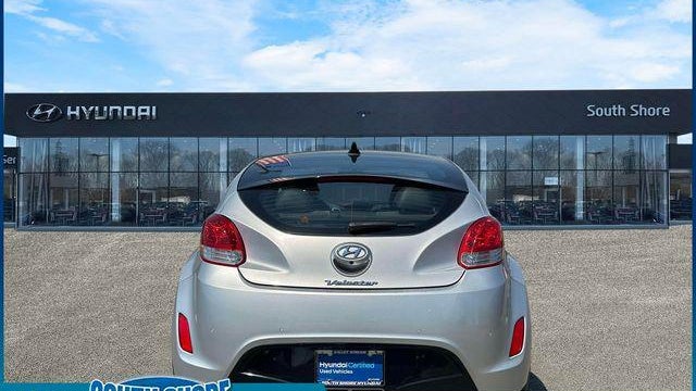 2016 Hyundai VELOSTER Base