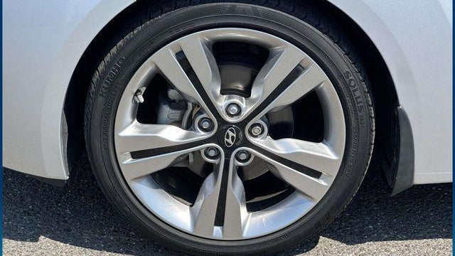 2016 Hyundai VELOSTER Base