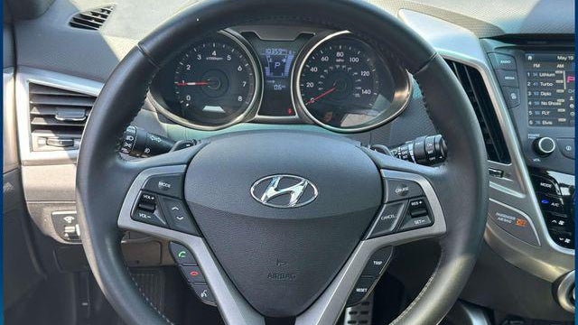 2016 Hyundai VELOSTER Base