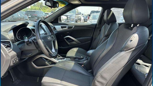 2016 Hyundai VELOSTER Base