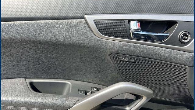 2016 Hyundai VELOSTER Base