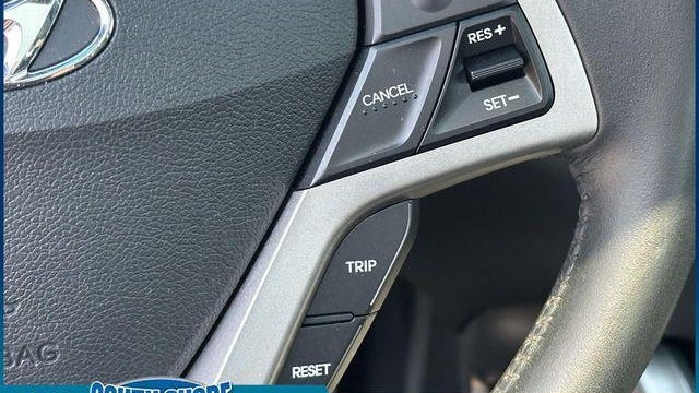 2016 Hyundai VELOSTER Base