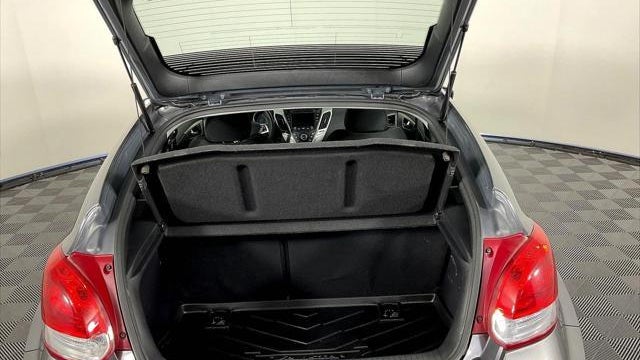 2013 Hyundai VELOSTER Base