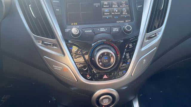 2014 Hyundai VELOSTER Base