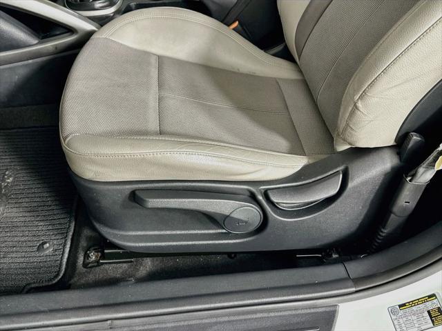 2014 Hyundai Veloster - $8,579