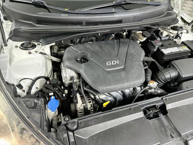 2014 Hyundai Veloster - $8,579