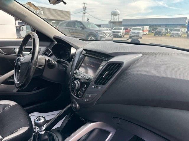2015 Hyundai Veloster - $6,599