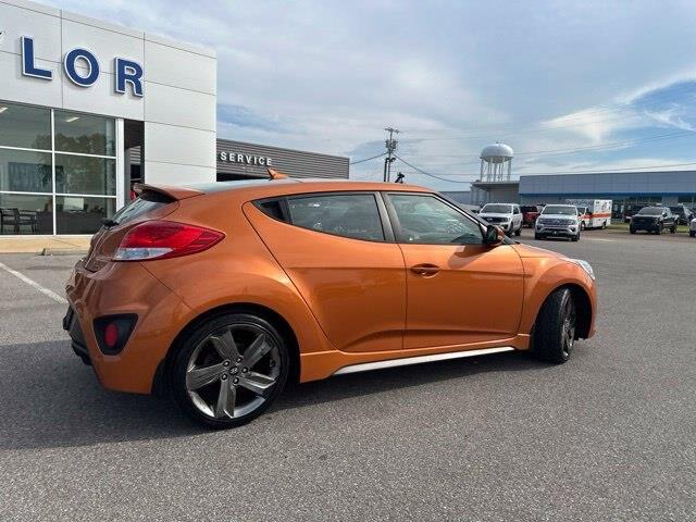 2015 Hyundai Veloster - $6,599