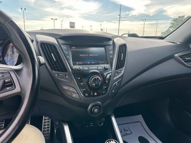 2015 Hyundai Veloster - $6,599