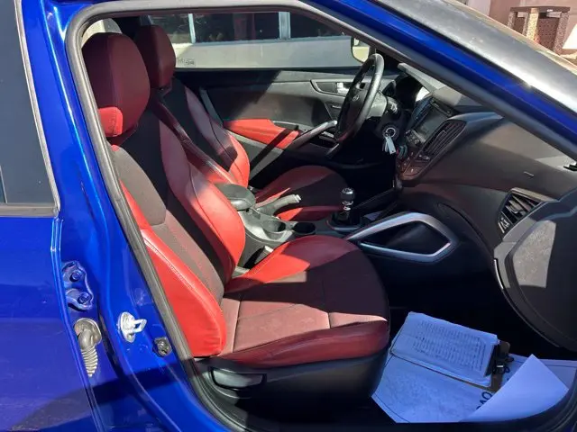 2014 Hyundai Veloster - $8,995