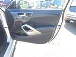 2016 Veloster Thumbnail 18