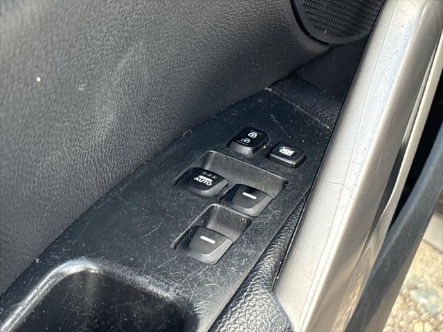 2016 Hyundai Veloster - $5,730