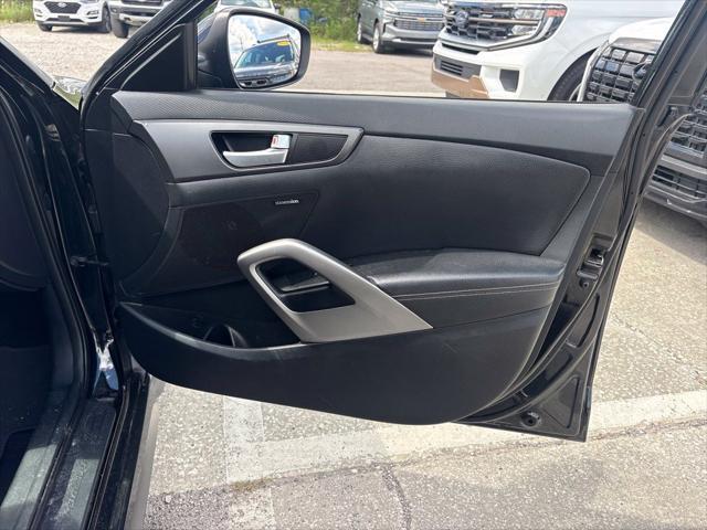 2016 Hyundai Veloster - $5,730