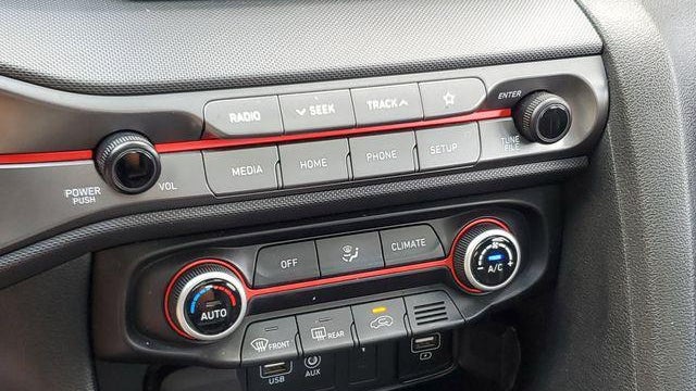 2020 Hyundai VELOSTER 2.0L