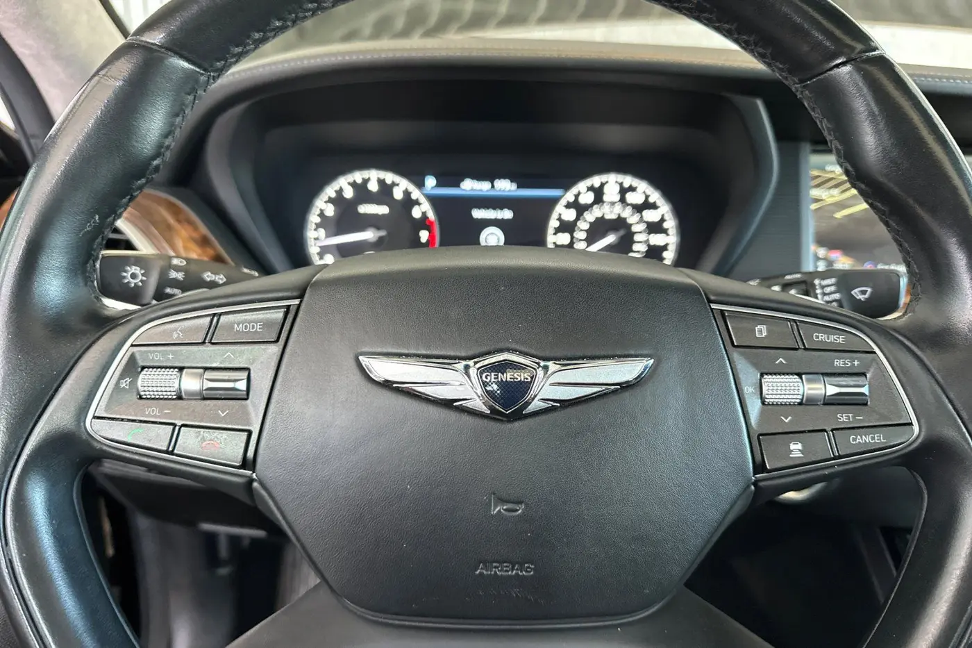 2019 Genesis G90 - $24,706