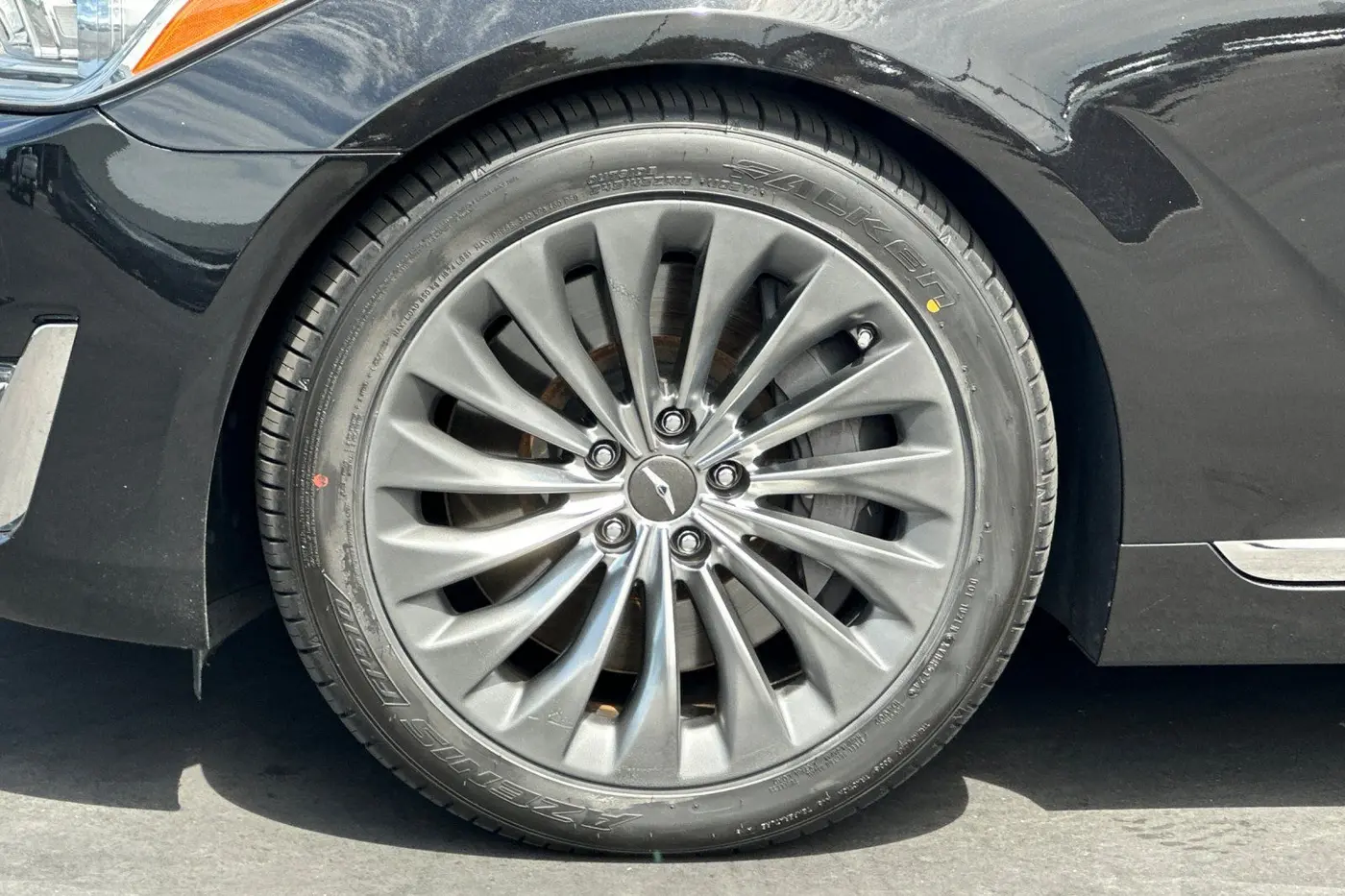 2019 Genesis G90 - $24,706