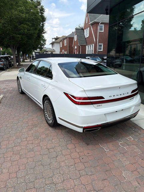 2020 Genesis G90 - $35,000