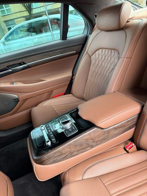 2020 Genesis G90 - $35,000
