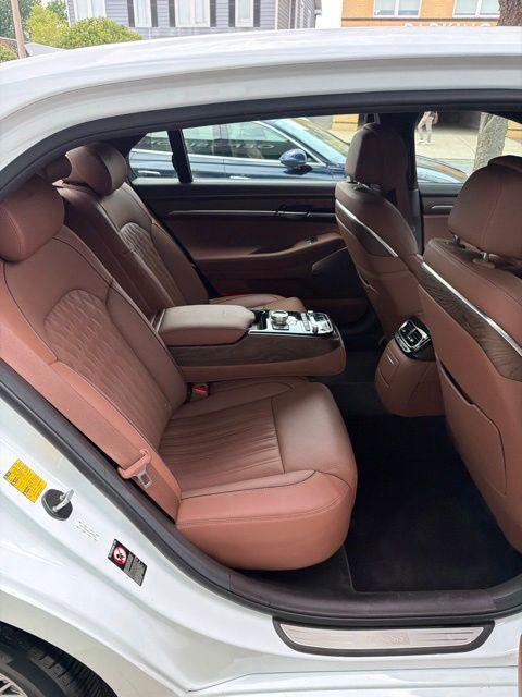 2020 Genesis G90 - $35,000