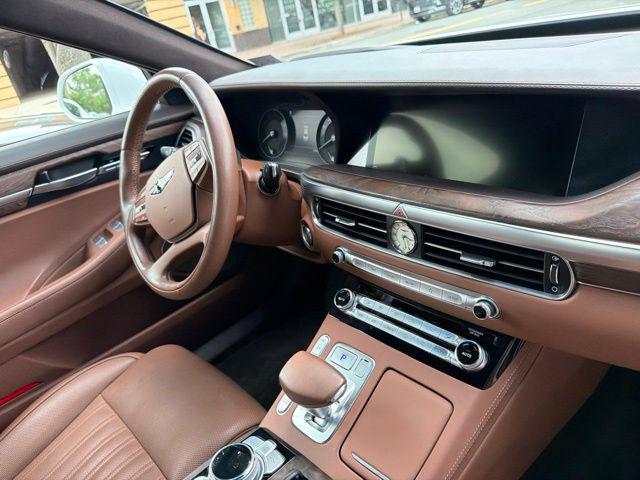 2020 Genesis G90 - $35,000