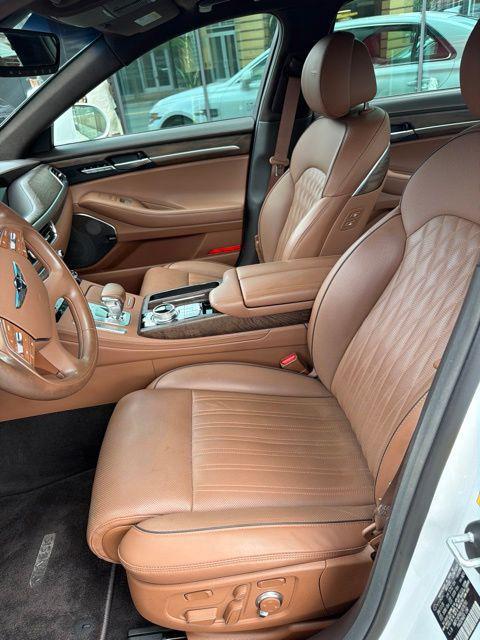 2020 Genesis G90 - $35,000
