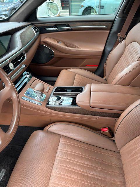 2020 Genesis G90 - $35,000