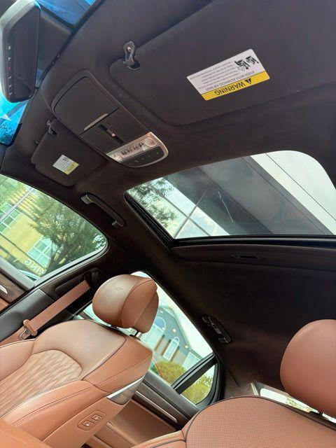 2020 Genesis G90 - $35,000