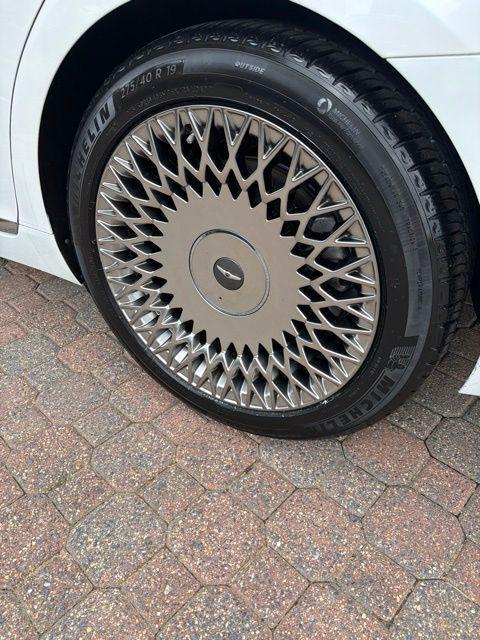 2020 Genesis G90 - $35,000