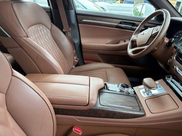 2020 Genesis G90 - $35,000