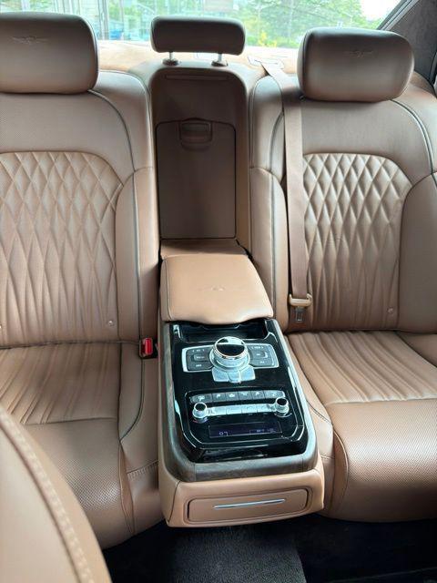 2020 Genesis G90 - $35,000