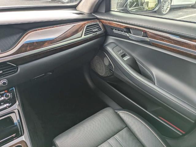 2019 Genesis G90 - $30,500