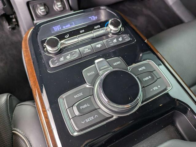 2019 Genesis G90 - $30,500