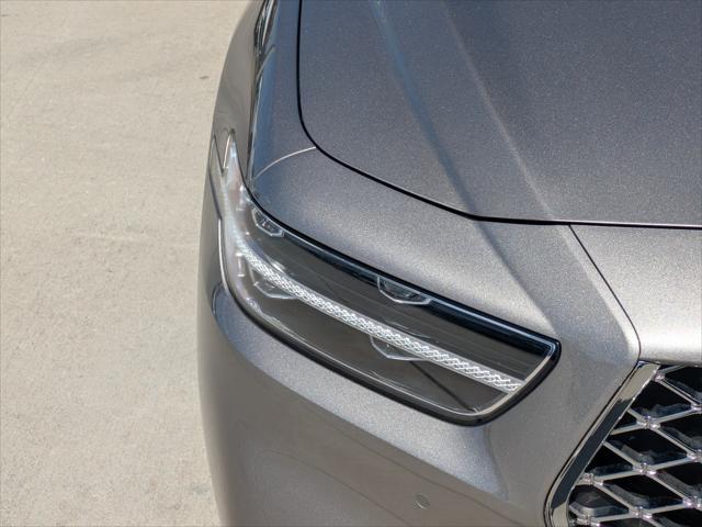 2021 Genesis G90 - $39,654