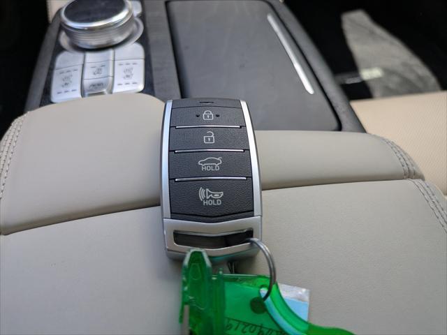 2021 Genesis G90 - $39,654