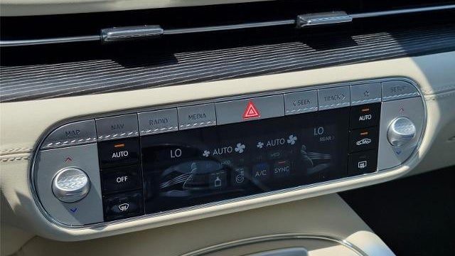 2025 Genesis G90 3.5T