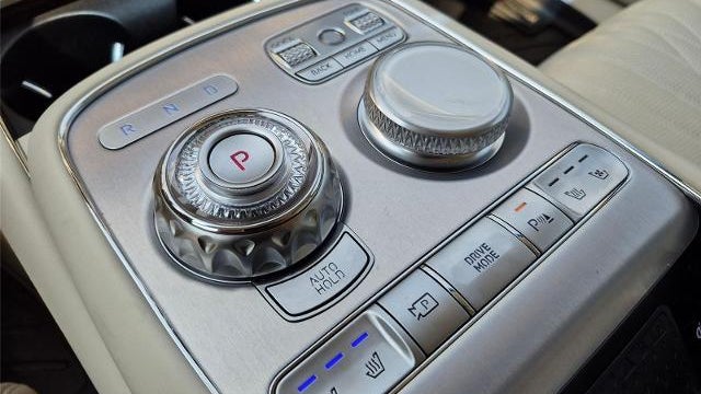 2025 Genesis G90 3.5T