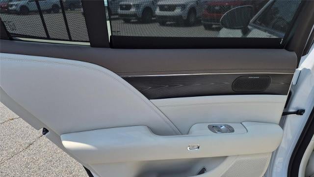 2025 Genesis G90 3.5T