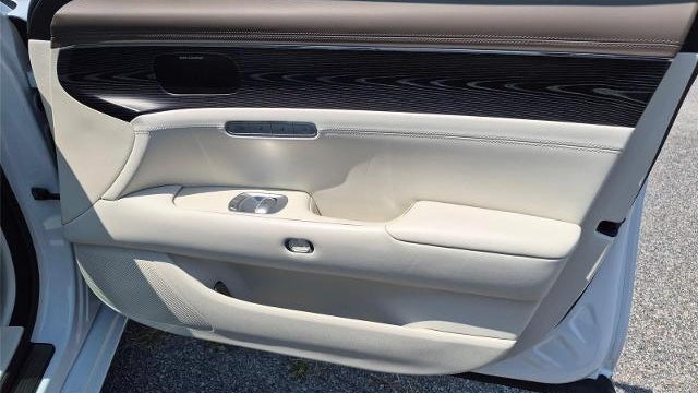 2025 Genesis G90 3.5T