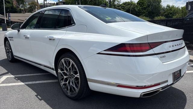 2024 Genesis G90 3.5T e-Supercharger