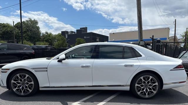 2024 Genesis G90 3.5T e-Supercharger