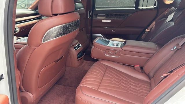 2024 Genesis G90 3.5T e-Supercharger