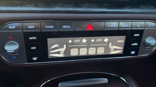 2024 Genesis G90 3.5T e-Supercharger