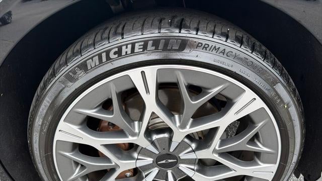 2023 Genesis G90 3.5T e-Supercharger