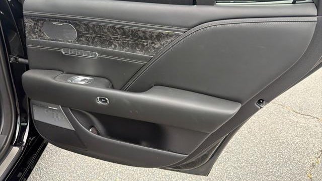 2023 Genesis G90 3.5T e-Supercharger