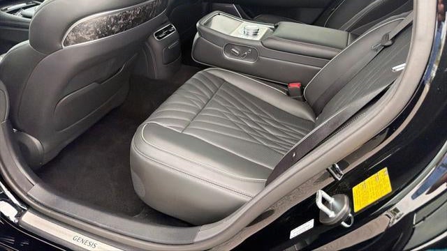 2023 Genesis G90 3.5T e-Supercharger