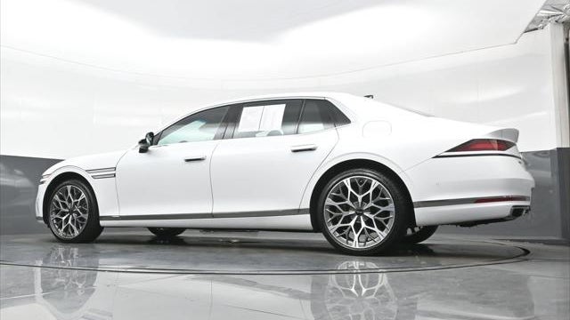 2023 Genesis G90 3.5T e-Supercharger